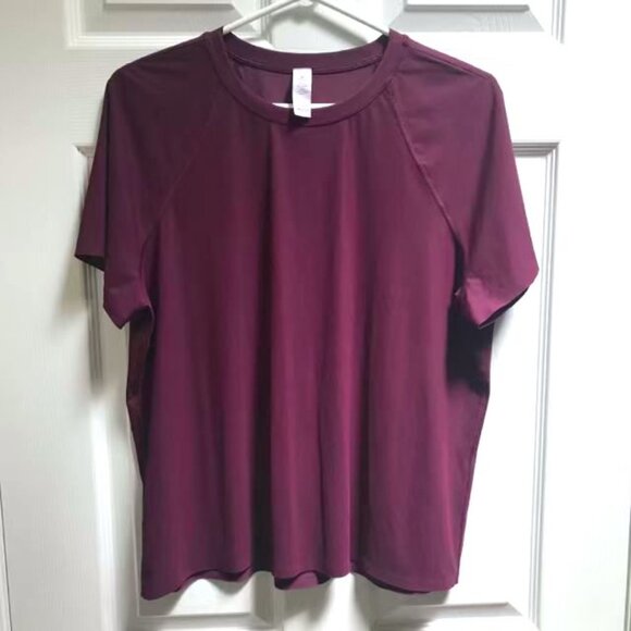 ๐๐ SEE VIDEO Cute Lululemon T-Shirt Beautiful Maroon Purple Colour - Picture 8 of 10